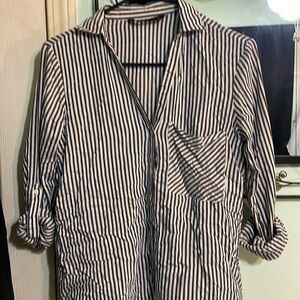 Zara Basic V-Neck Long Sleeve Button Down Shirt
